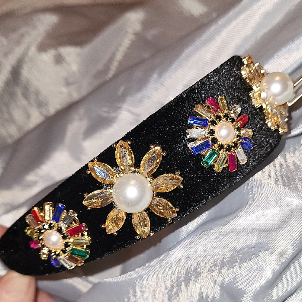 Elegant Black Velvet Headband with Pearl and Jewel Accents